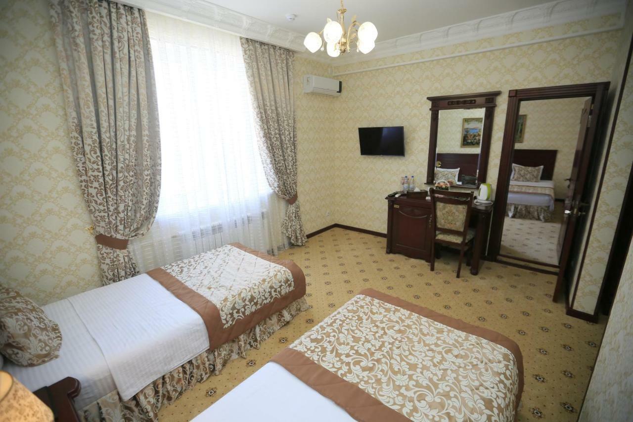 Asia Hotel Fergana Exterior photo